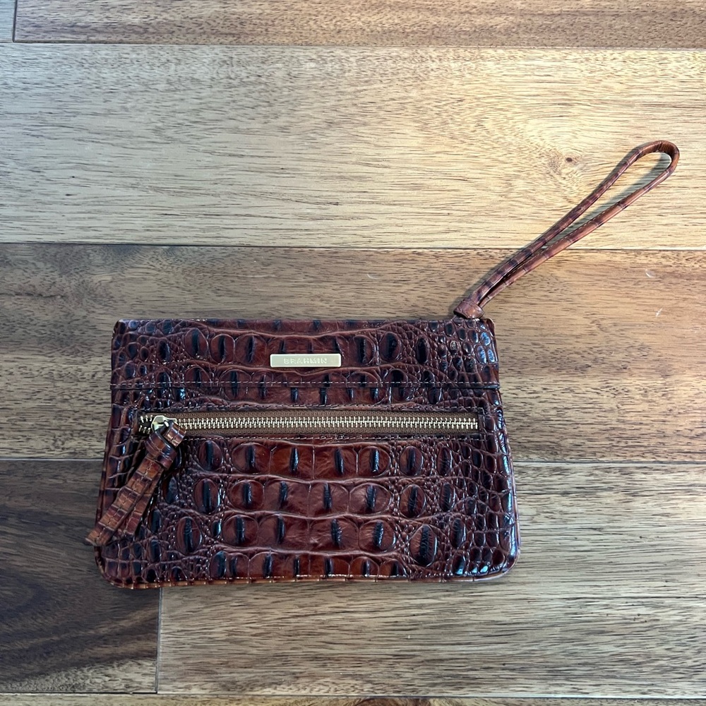 Brahmin wristlet